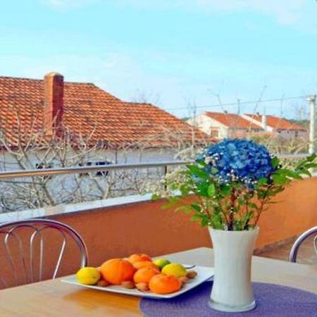 Holiday Apartment Lungomare Привлака Екстер'єр фото