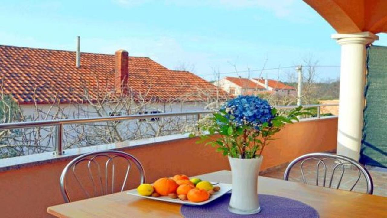 Holiday Apartment Lungomare Привлака Екстер'єр фото