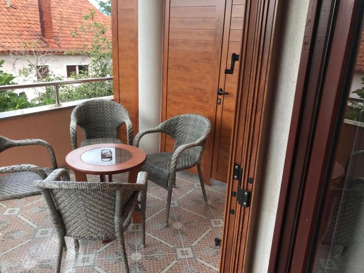Holiday Apartment Lungomare Привлака Екстер'єр фото