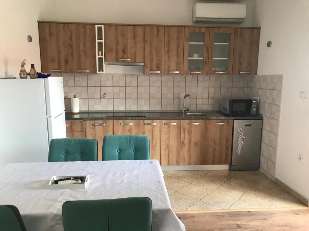 Holiday Apartment Lungomare Привлака Екстер'єр фото